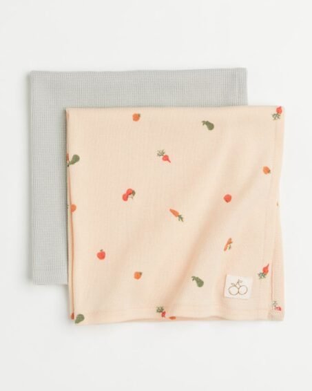 Set of 2 baby blankets made of cotton